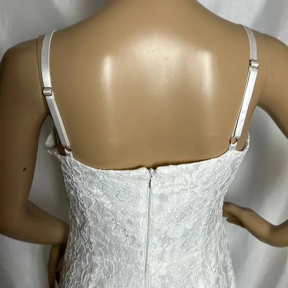GUESS halter white dress, resort wedding , lace,ruffle,romantic, gala,feminine - Picture 12 of 15
